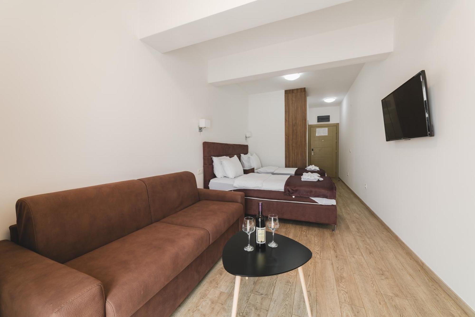 219 Hotel